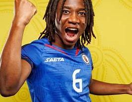 Haiti-Football : Melchie Daelle Dumornay, première Haïtienne sacrée Joueuse de l’année par la Concacaf